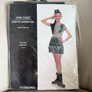 Camo Cadet Costume for Kids Size Small 4/6
Halloween/Party